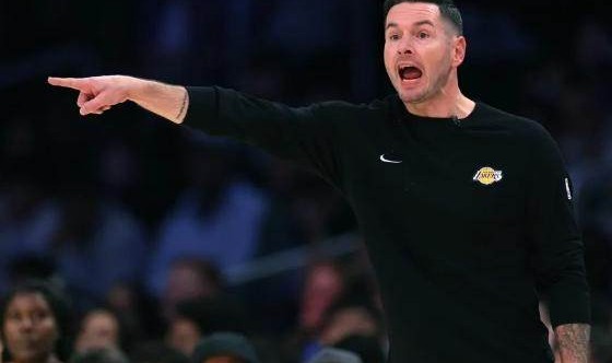 皇冠app-湖人防守极限反弹 雷迪克暴怒控场展现驾驭力