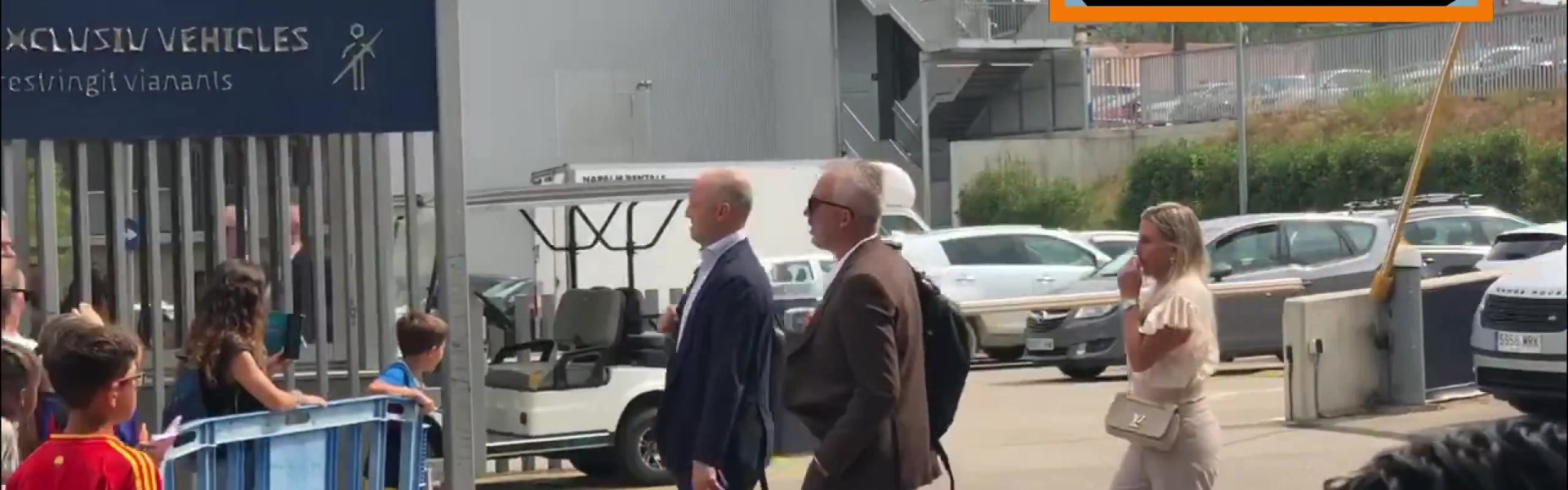 六台：德容将与巴萨续约至2028年，并可选择再延长一年