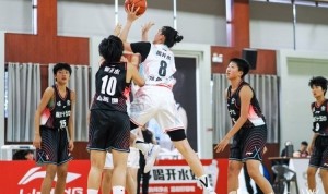 2024-2025中国初中篮球联赛1/4决赛落下帷幕 明日开启半决赛